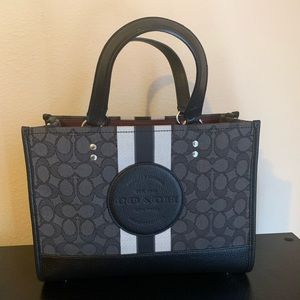 Coach purse NEW with tag